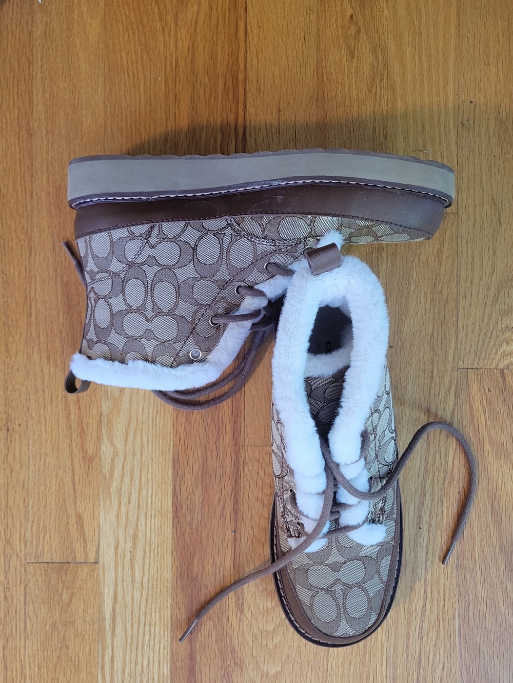 Coach Women's Tan Signature Logo Shearling-Lined Ankle Boots